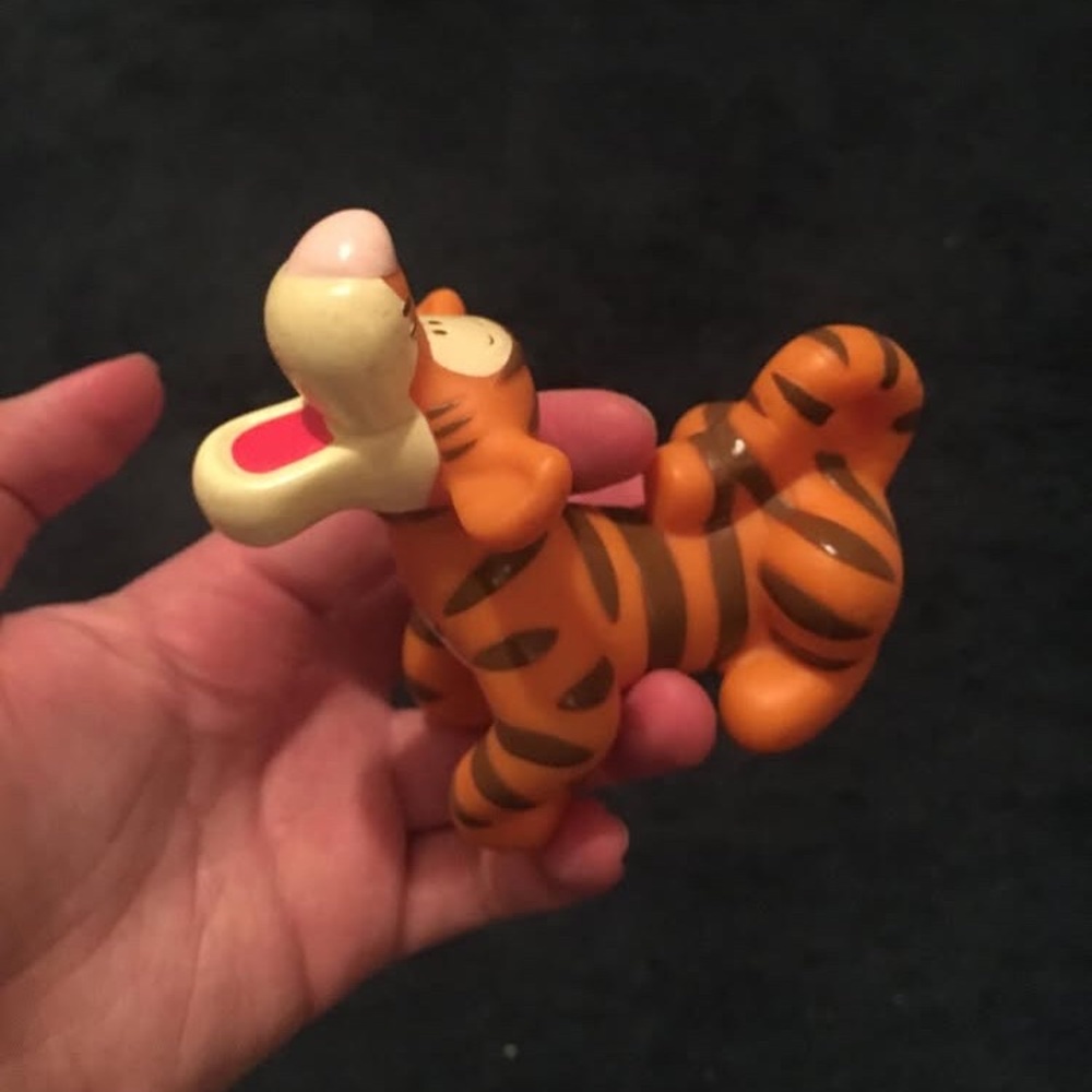 2005 T I G G E R toy